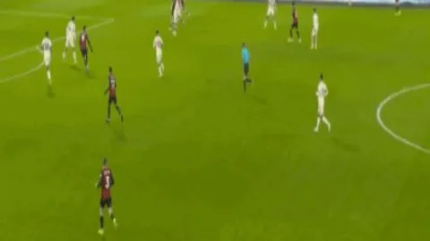 德媒曝：努贝尔合同到期，斯图加特欲签奥尔特加加强阵容